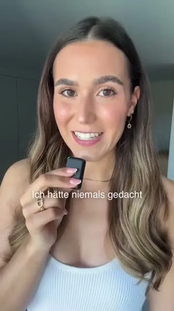 Kundin erzählt im Video, wie sie nach ihrer Kündigung mit UGC etwas Eigenes aufbaut